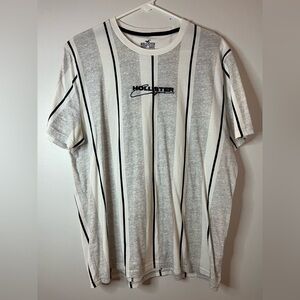 Hollister Men's Black and White Striped Tee